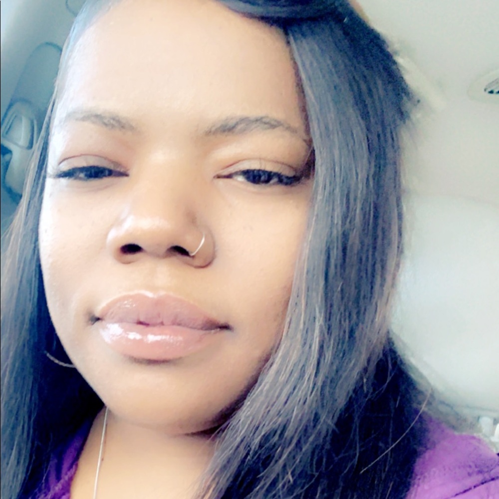 Meet your Posher, Melanie